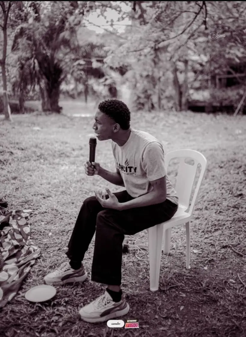 Leathrock speaking at an Activators' Hangout